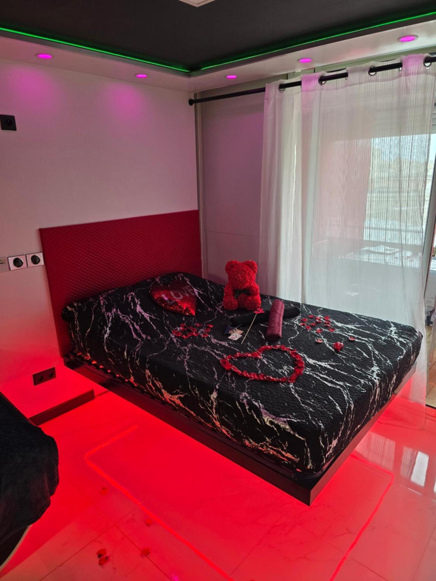 C12 Deluxe Apartment Agde Ngoại thất bức ảnh